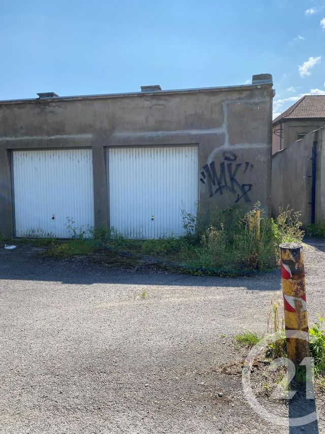 Parking à louer - 16 m2 - Moyeuvre Grande - 57 - LORRAINE